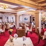 Cristal Park 4*