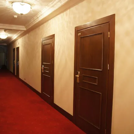 Отель Cristal Park Dabrowa Tarnowska