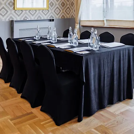 Cristal Park מלון 4*