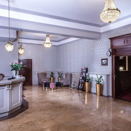 Отель Cristal Park