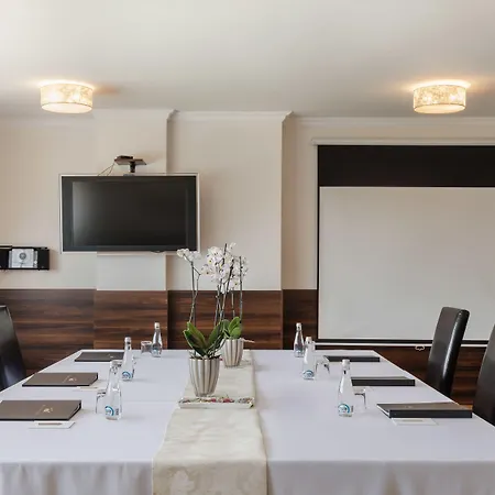 Cristal Park Hotel 4*