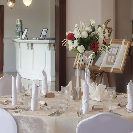 Cristal Park Отель Dabrowa Tarnowska