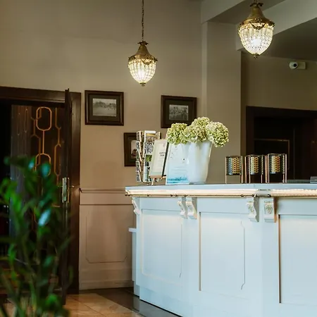 Hotell Cristal Park Dąbrowa Tarnowska
