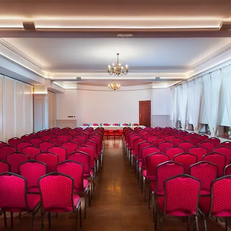 Отель Cristal Park 4*